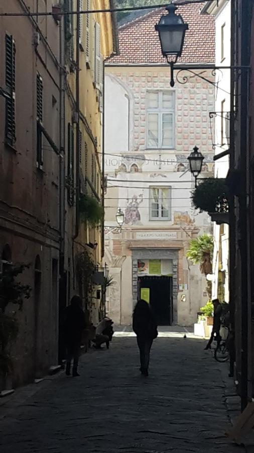 Casa Mariuccia A Due Passi Dal Mare Finale Ligure Exterior foto