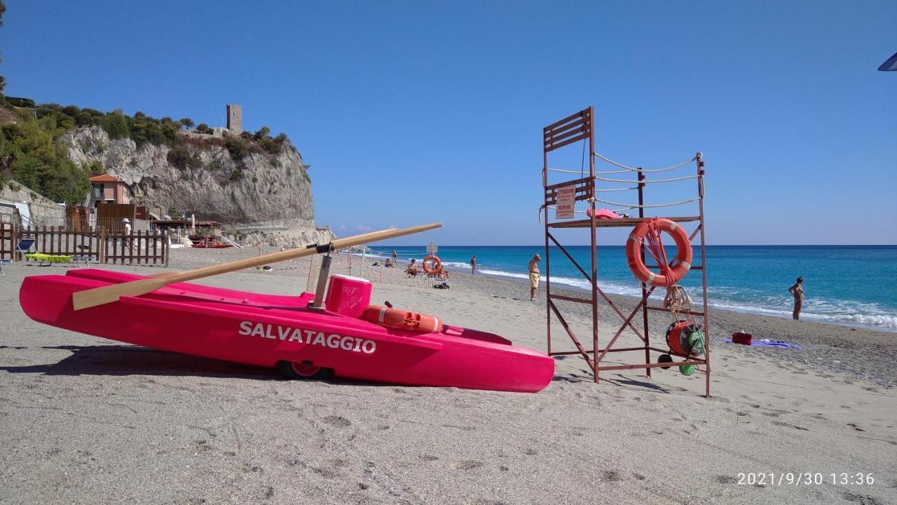 Casa Mariuccia A Due Passi Dal Mare Finale Ligure Exterior foto