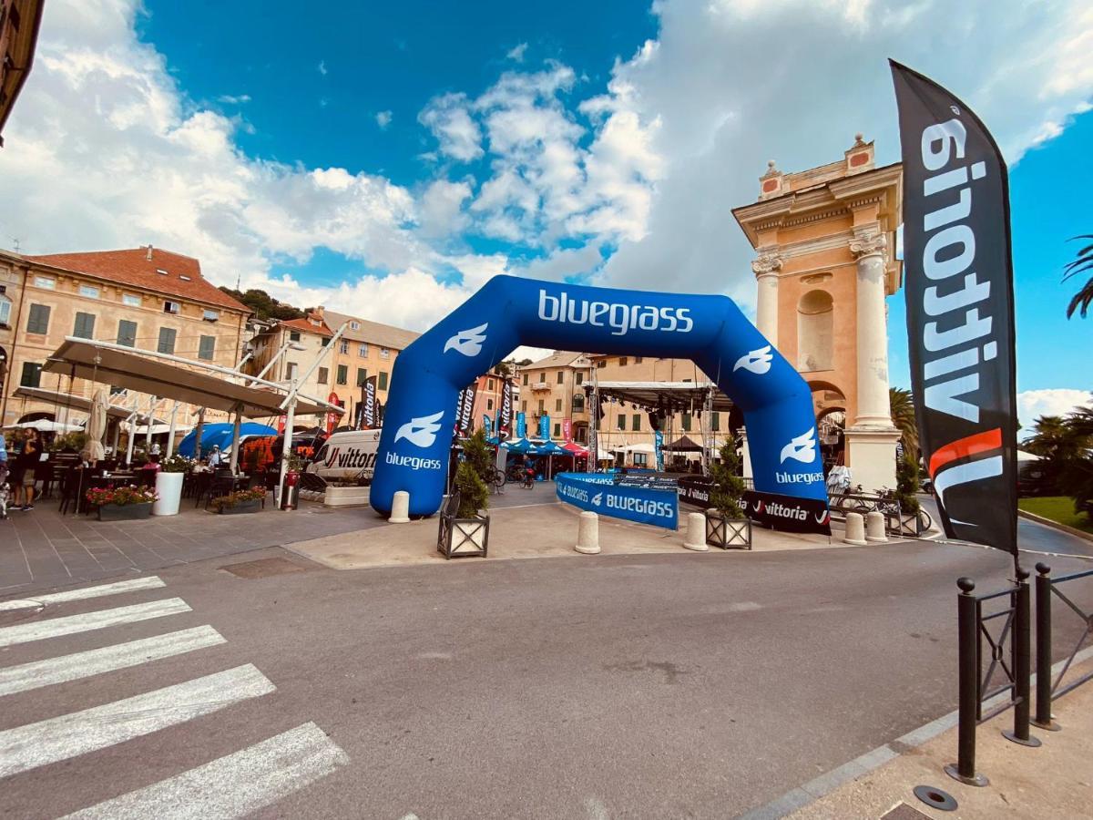 Casa Mariuccia A Due Passi Dal Mare Finale Ligure Exterior foto