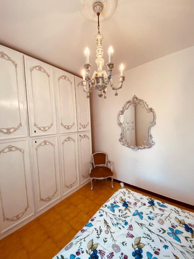 Casa Mariuccia A Due Passi Dal Mare Finale Ligure Exterior foto