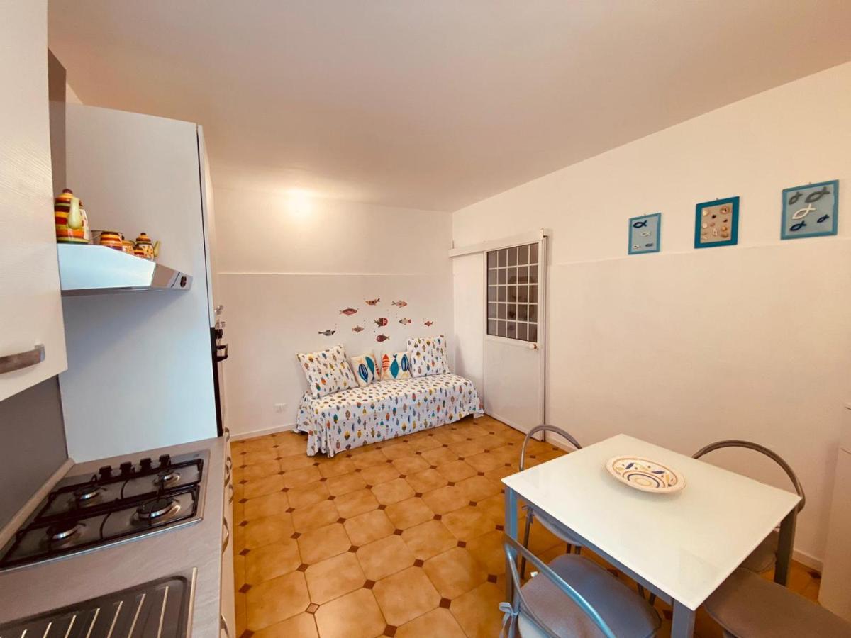 Casa Mariuccia A Due Passi Dal Mare Finale Ligure Exterior foto